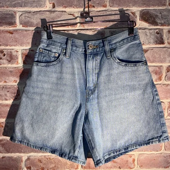 Levi's Premium Light Blue High Baggy Shorts - Picture 2 of 4